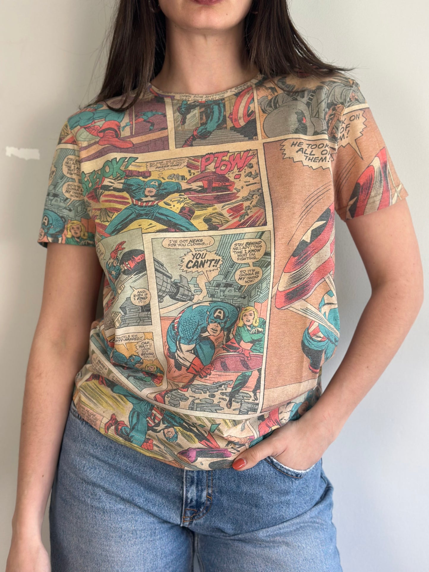 MARVEL T-shirt