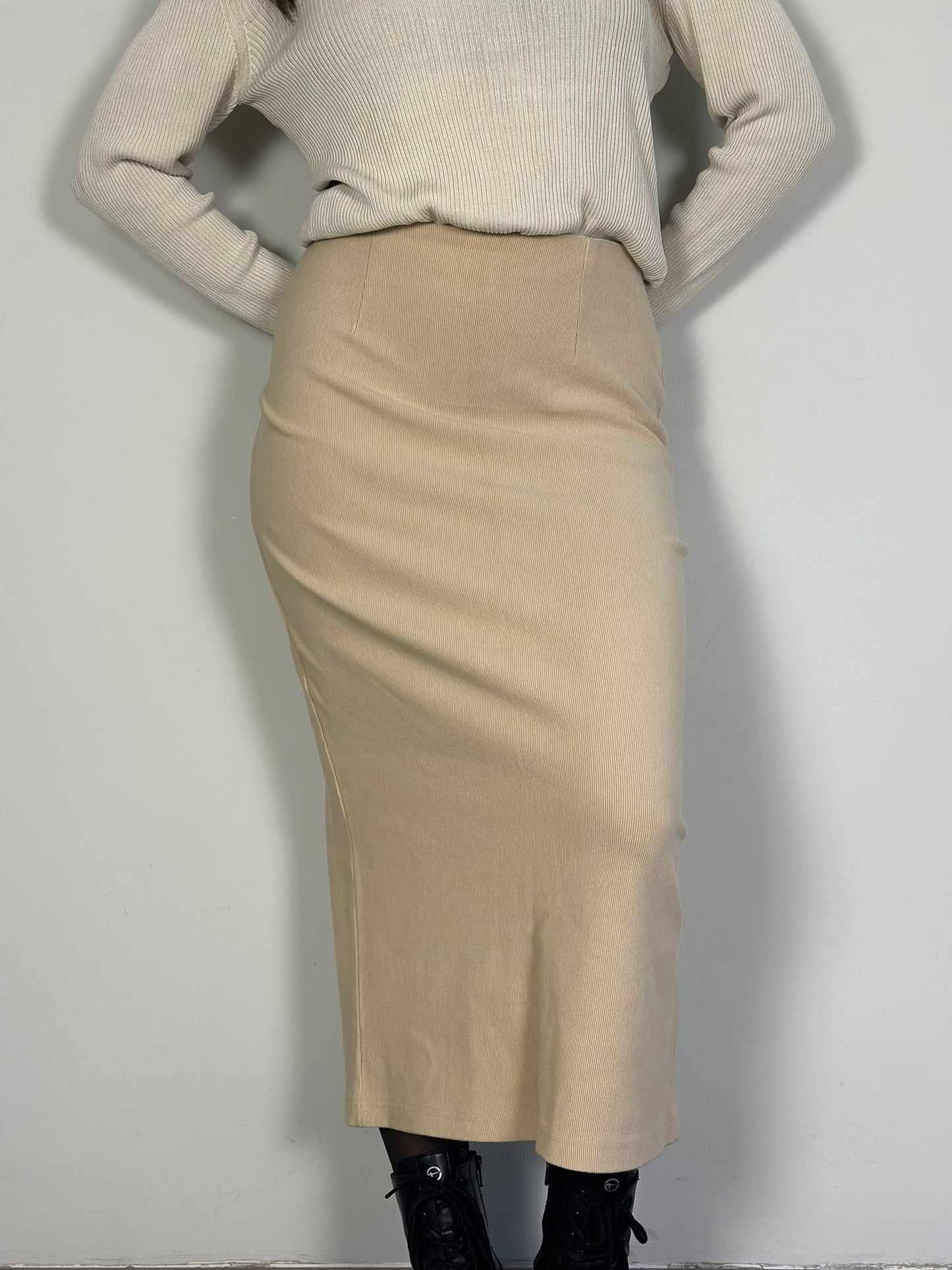 Vintage Midi Beige Skirt