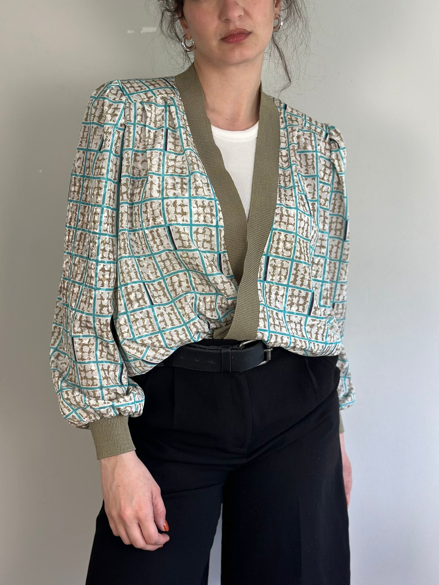 Vintage Light Cardigan