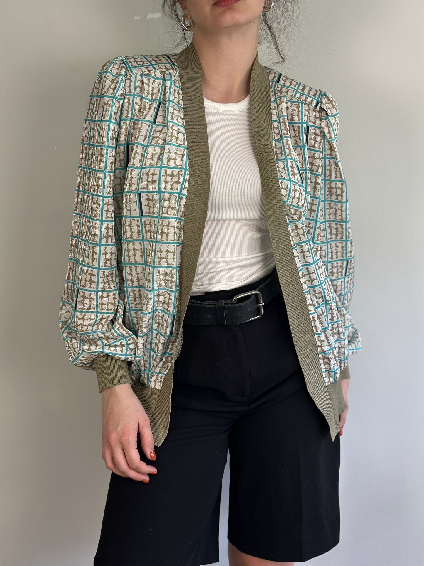 Vintage Light Cardigan