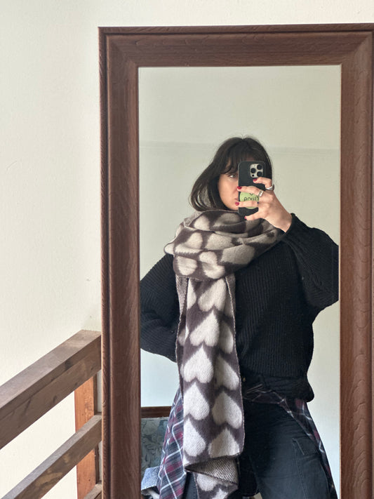 Hearts Scarf / Brown