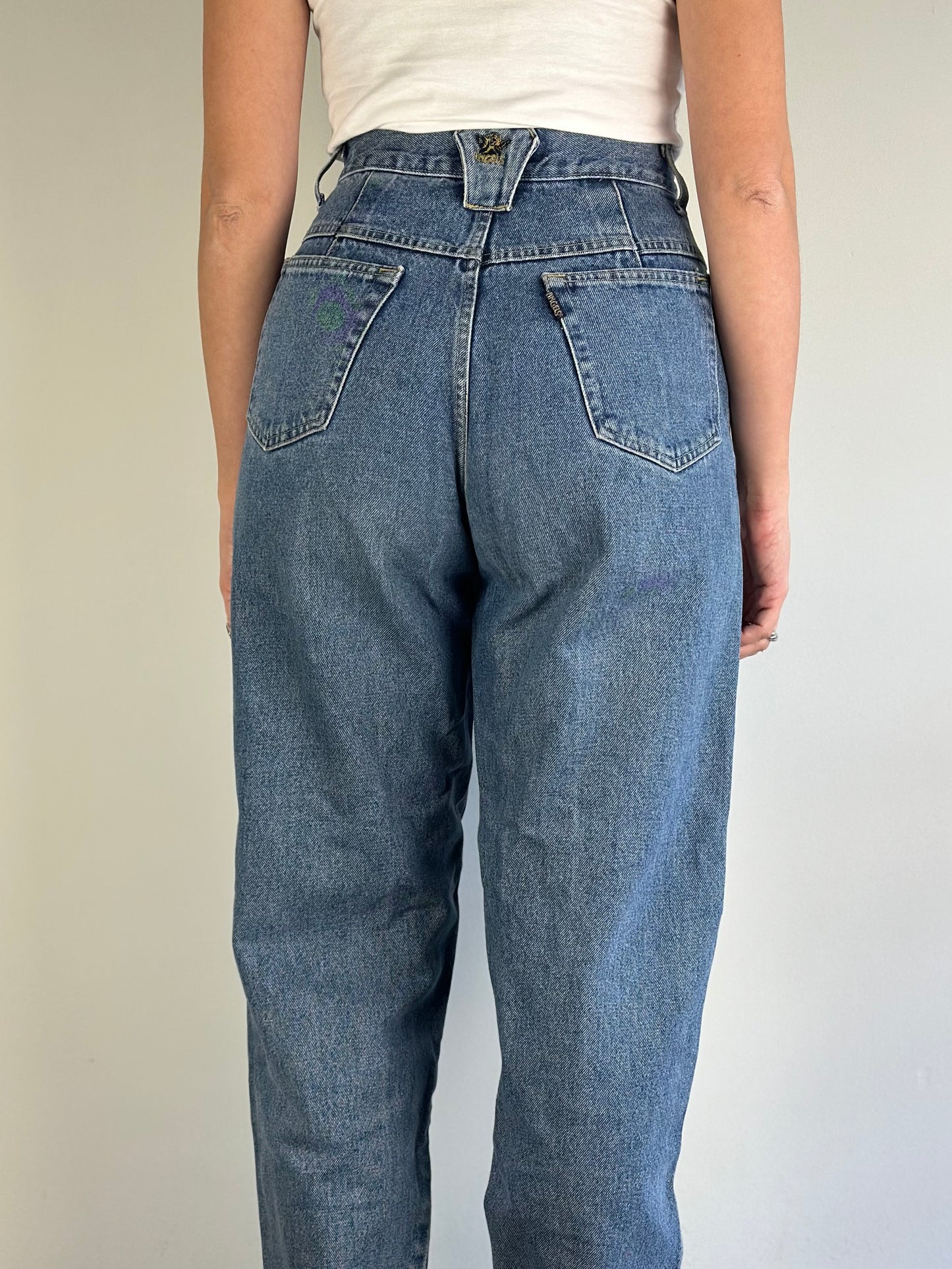 Vintage High Waisted Jeans