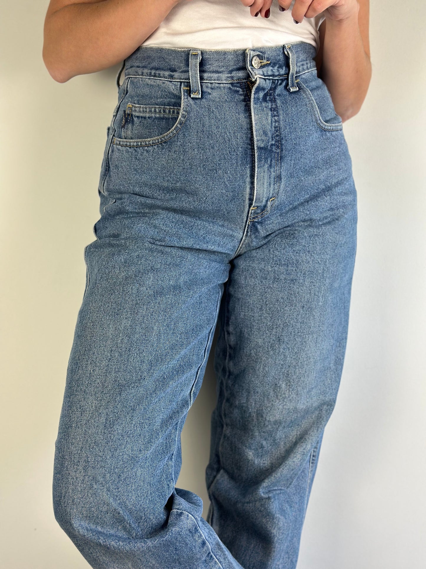 Vintage High Waisted Jeans