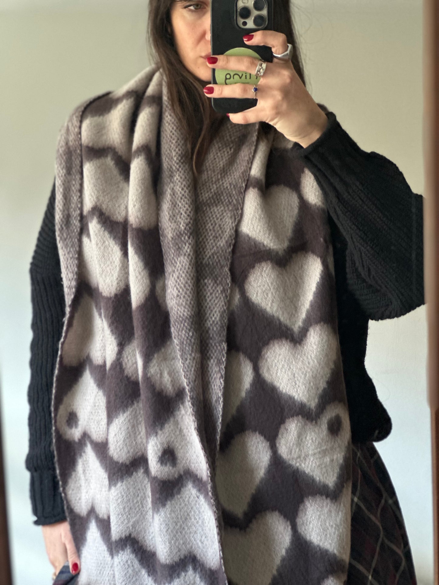 Hearts Scarf / Brown