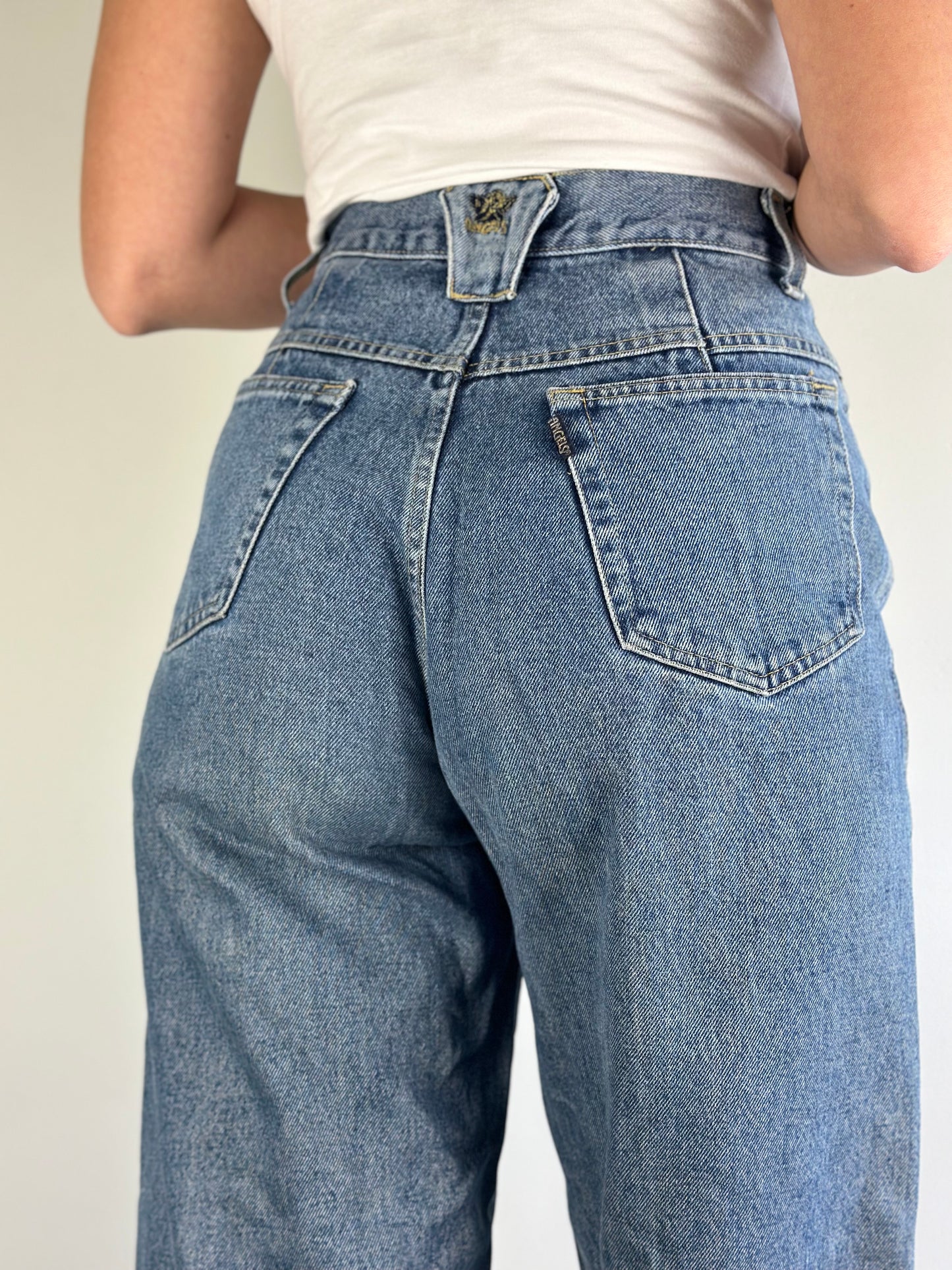 Vintage High Waisted Jeans