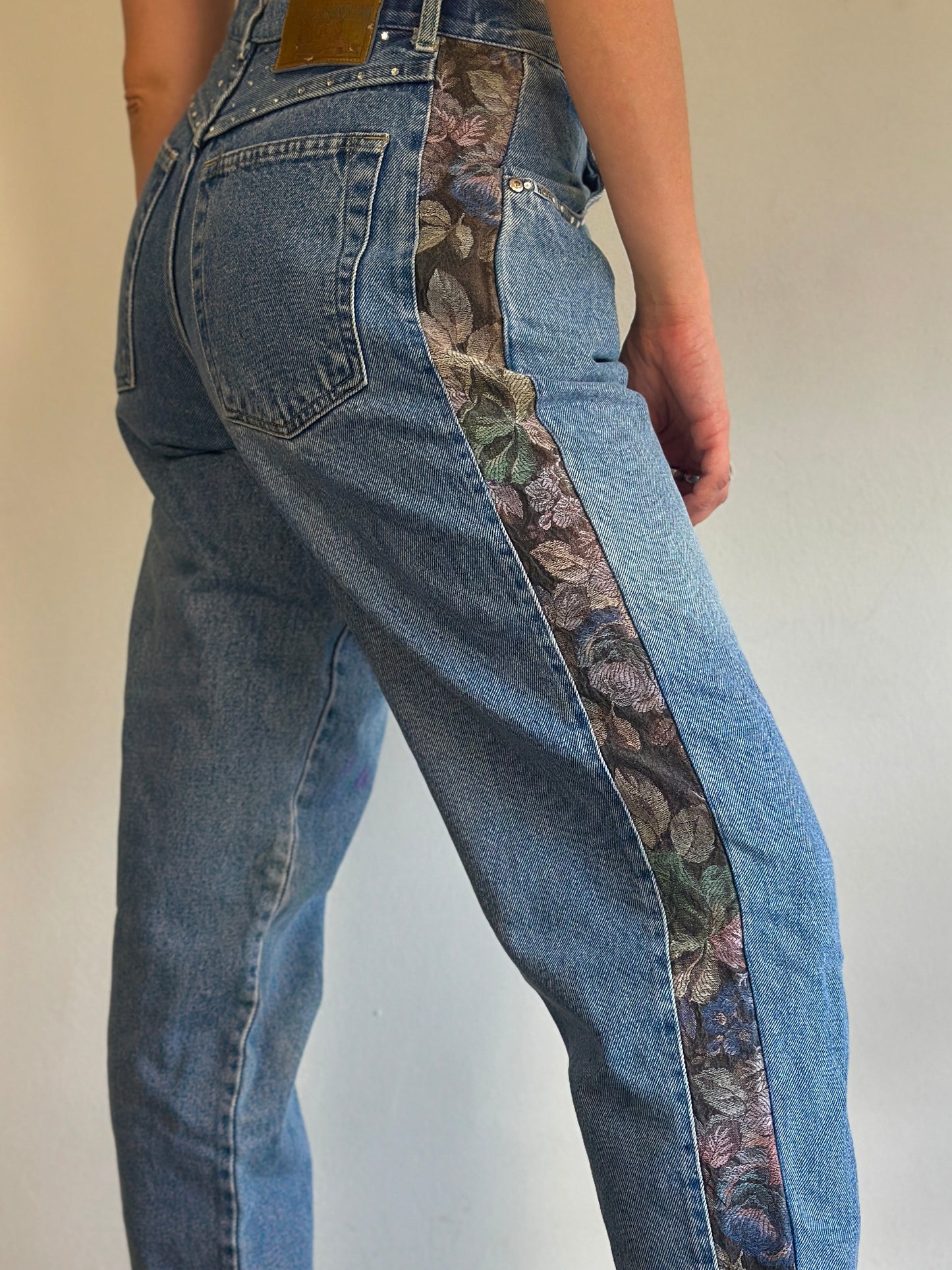 Vintage Jeans With Floral Details
