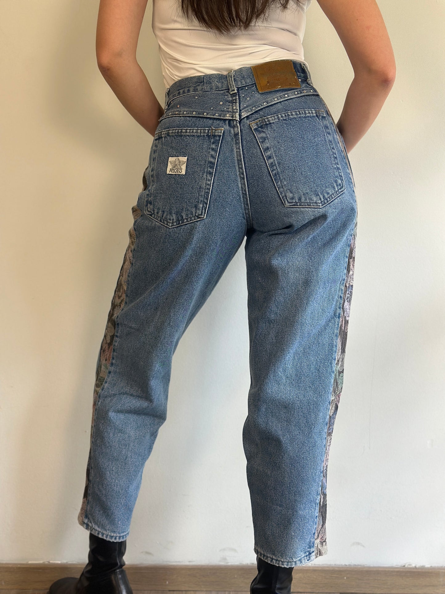 Vintage Jeans With Floral Details
