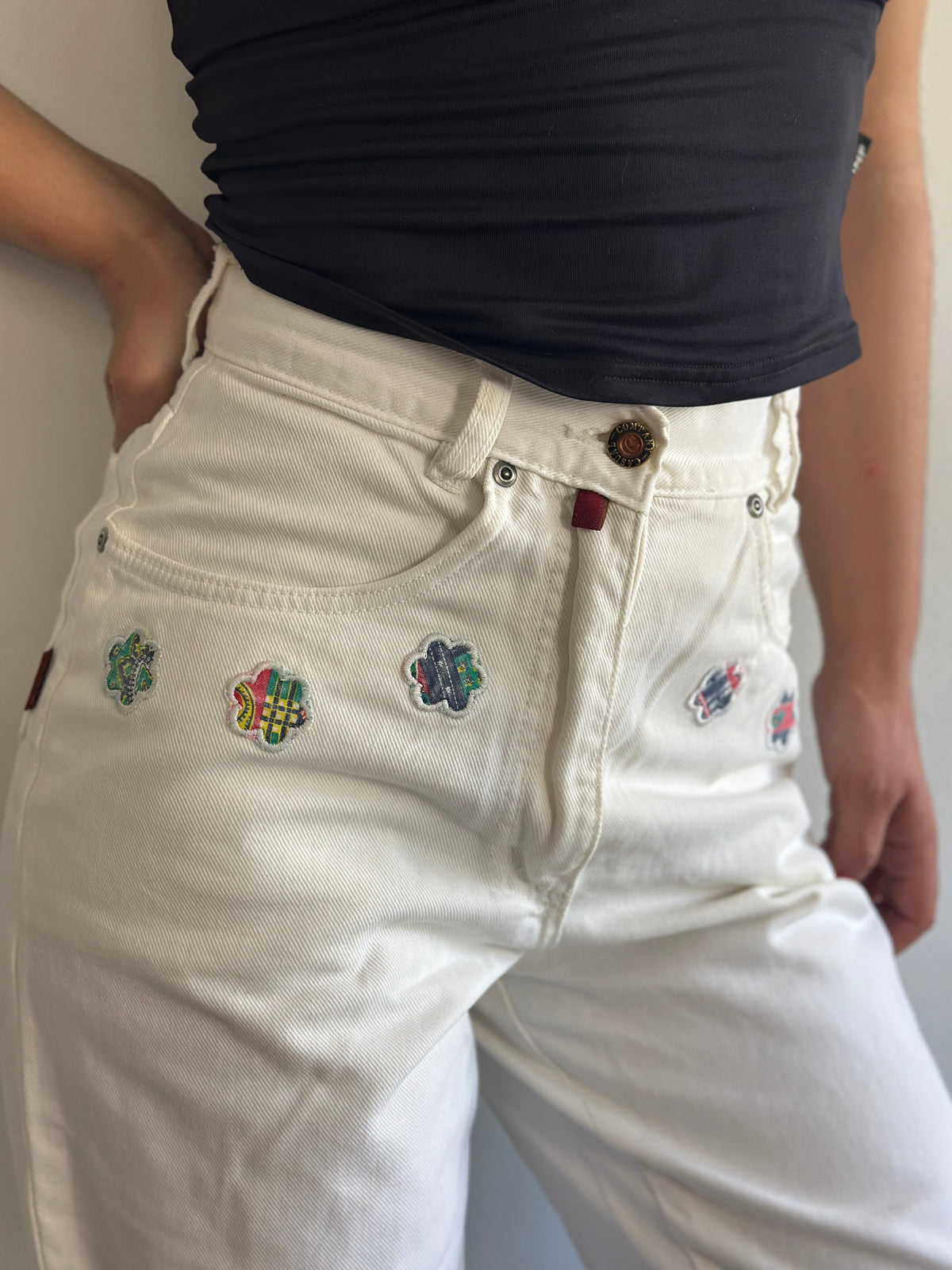 Vintage Jeans With Flower Details