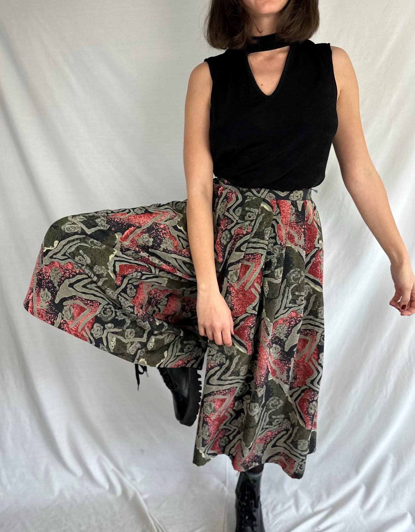 "Skirt" Pants with printed pattern