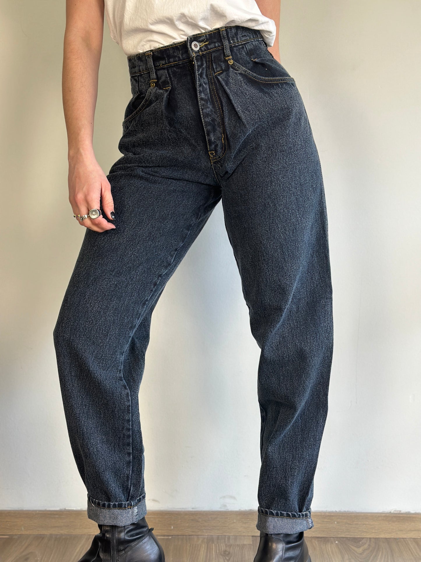 Vintage High Waist Jeans